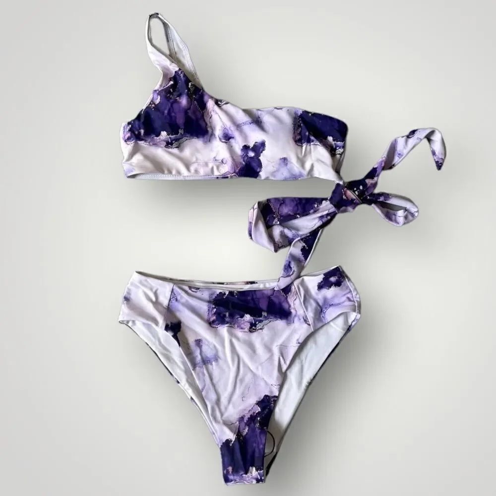 ๐5 for $45๐ Shein Swimsuit Two Pieces Women Size SโMarble Print